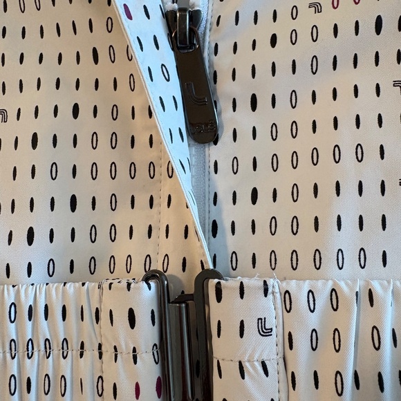 LOLE RAINCOAT🤍 ☔️ - Picture 5 of 6